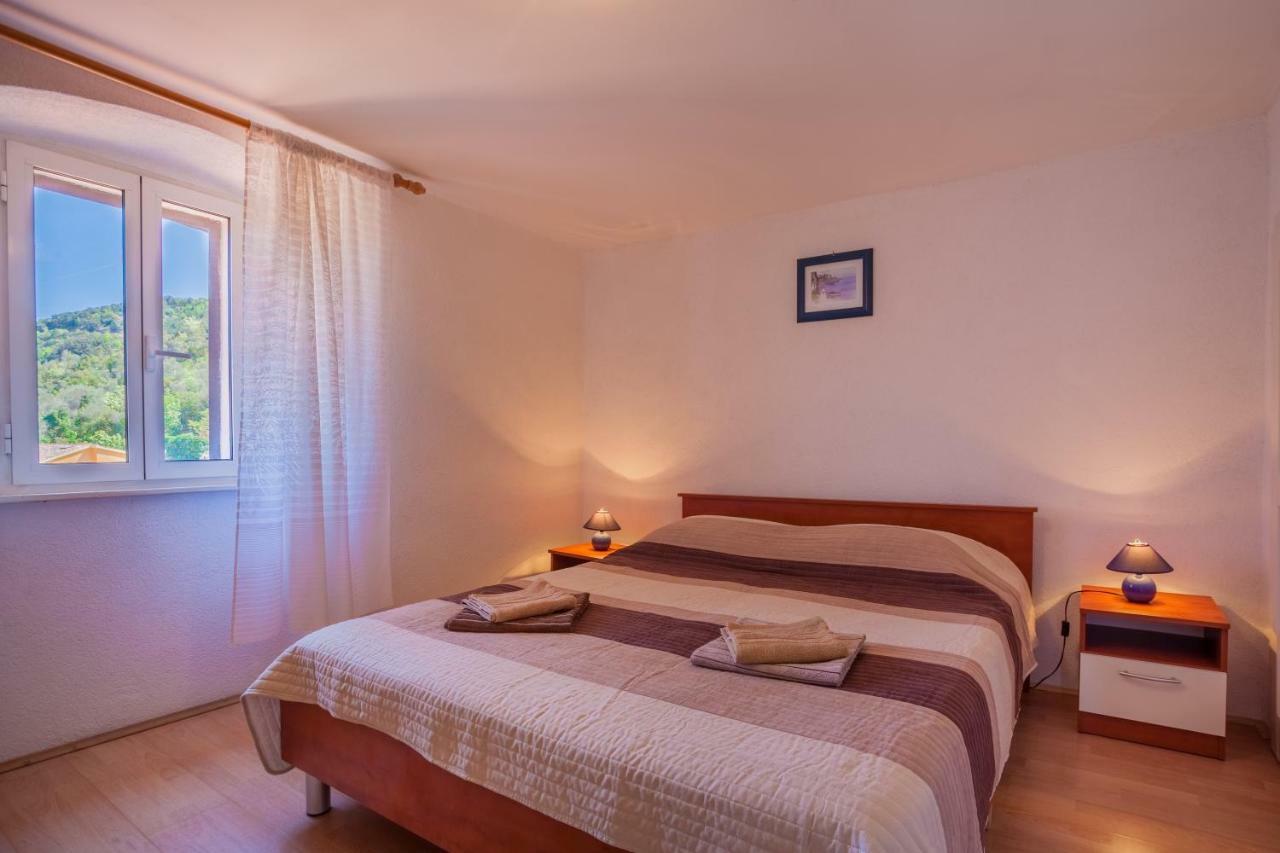 Apartment Surdic Valun Extérieur photo