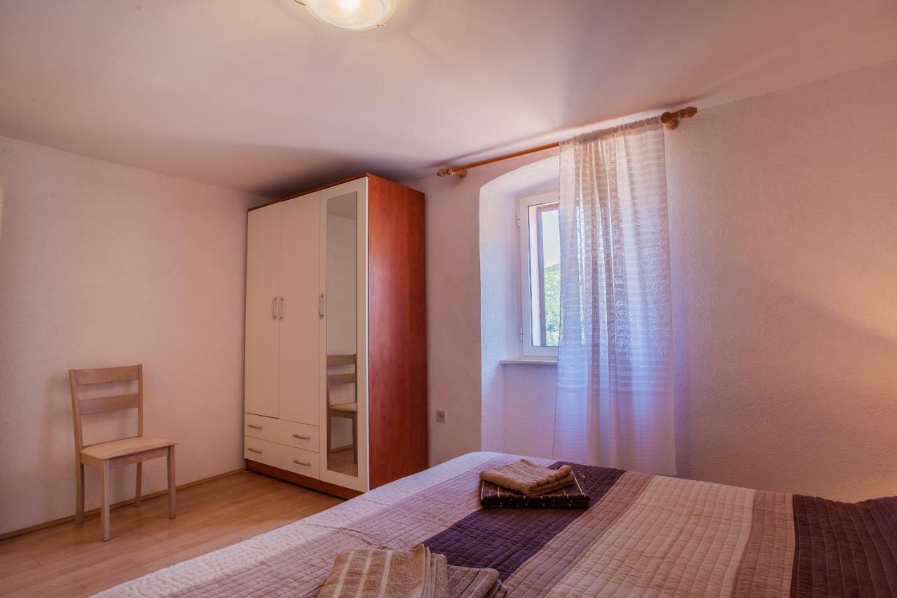 Apartment Surdic Valun Extérieur photo