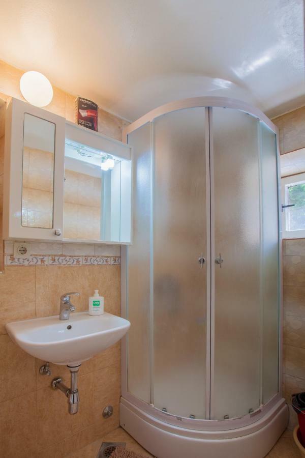 Apartment Surdic Valun Extérieur photo