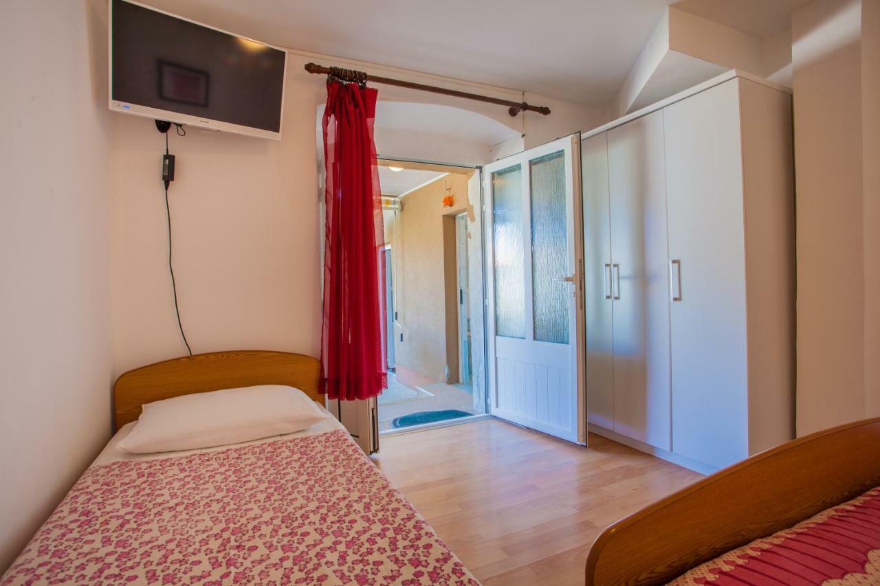 Apartment Surdic Valun Extérieur photo