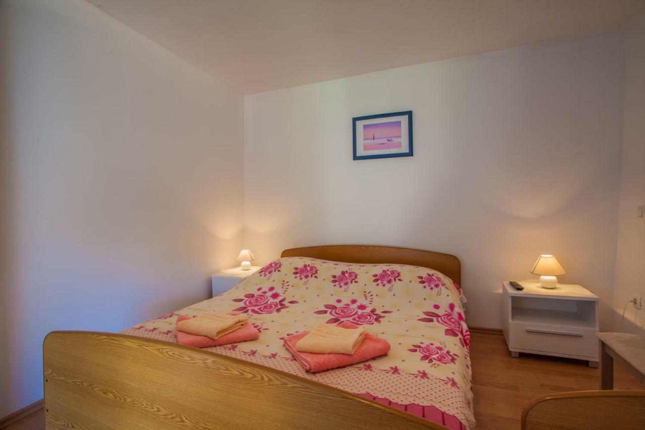 Apartment Surdic Valun Extérieur photo